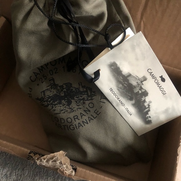 Campomaggi Studded Zip Wallet NIB - Picture 5 of 6